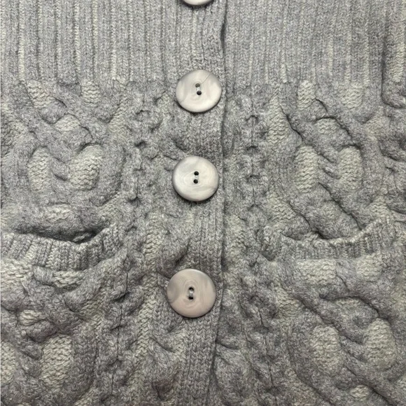 Aran Crafts 100% Merino Wool Sweater Ireland Gray Long Cardigan Size Medium - Picture 6 of 7